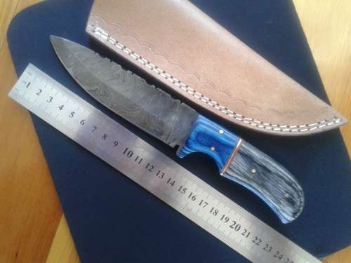 DAMASCUS Hand made knife, a must for any knife collector, AWESOME Gift,Leather Sheath incl